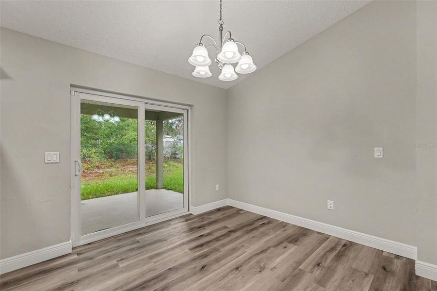 Spacious, unfurnished interior of a new home in , Citrus Springs (Image 17).