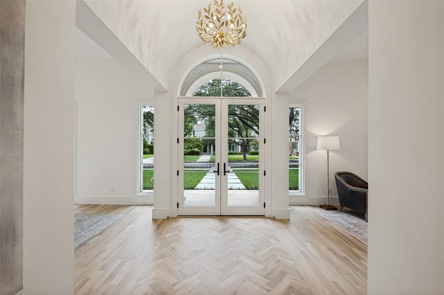 Spacious, unfurnished interior of a new home in , Highland Park (Image 22). Spacious, unfurnished interior of a new home in , Highland Park (Image 22).