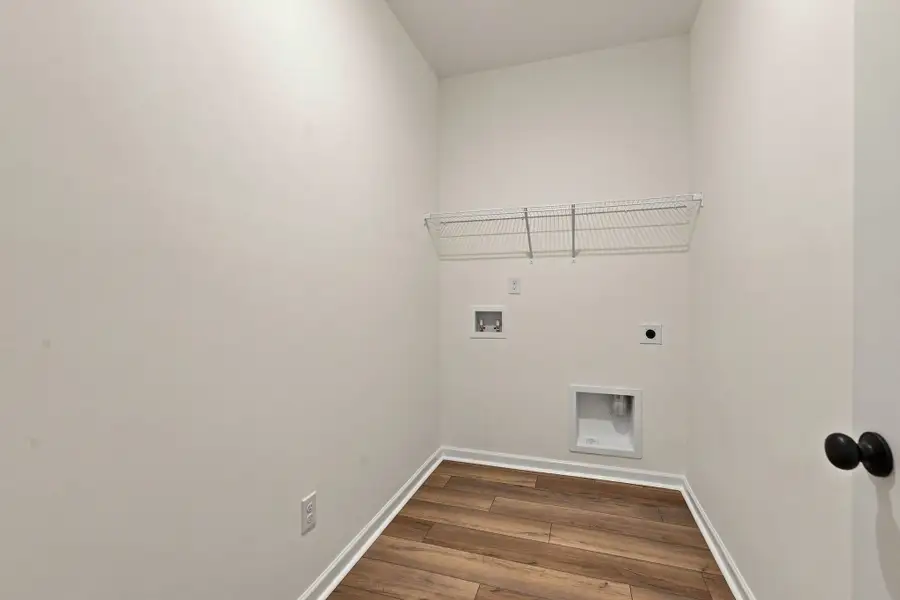 Spacious, unfurnished interior of a new home in Spring Branch, Smyrna (Image 28).