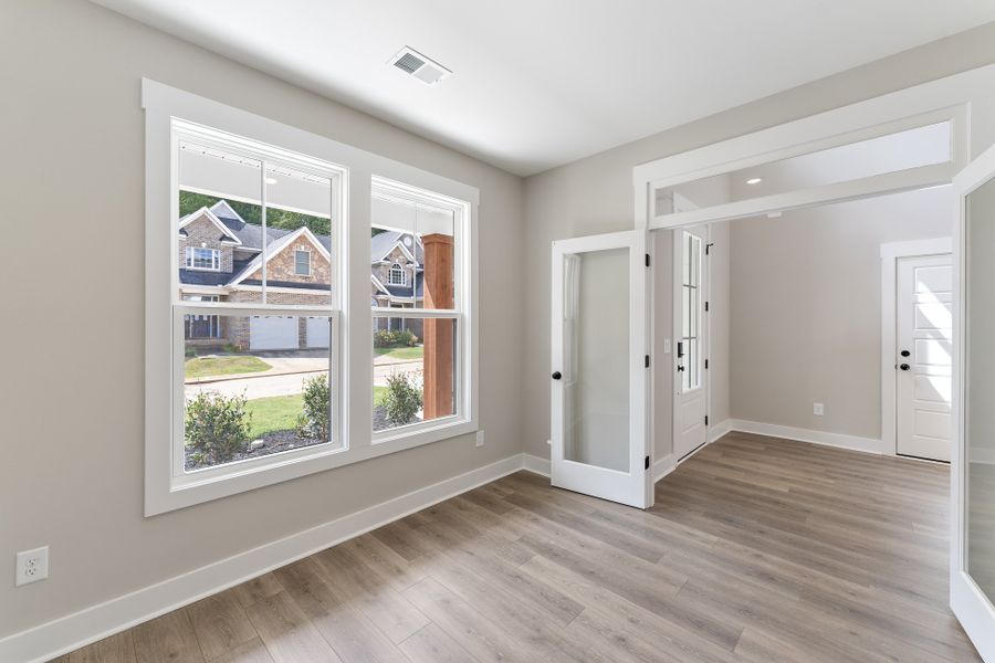 Spacious, unfurnished interior of a new home in Landing at Clemson Marina, Seneca (Image 5).