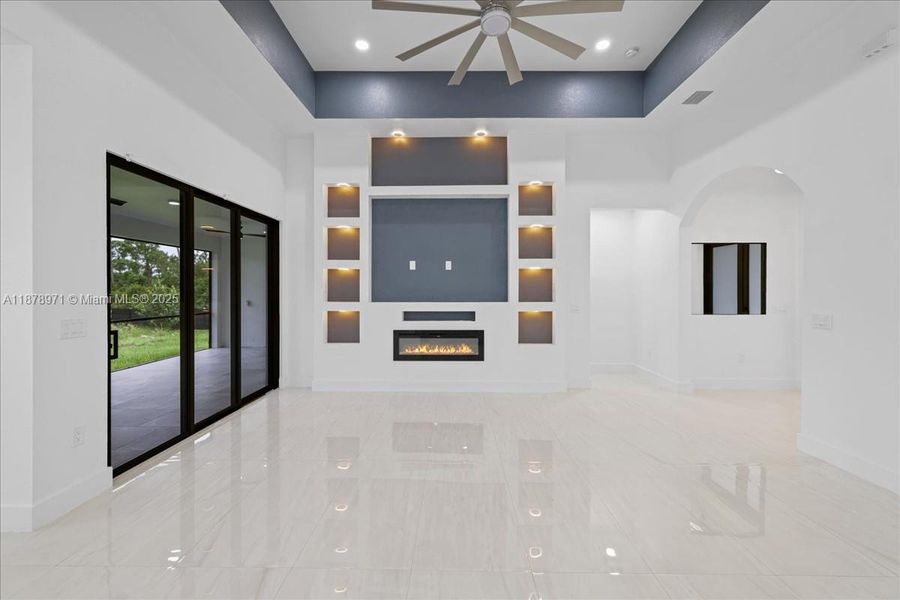 Spacious, unfurnished interior of a new home in , Labelle (Image 20).