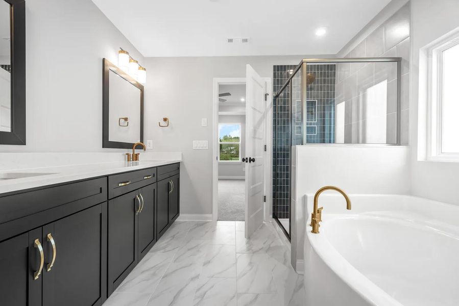 The Leighland B Primary Suite Bathroom