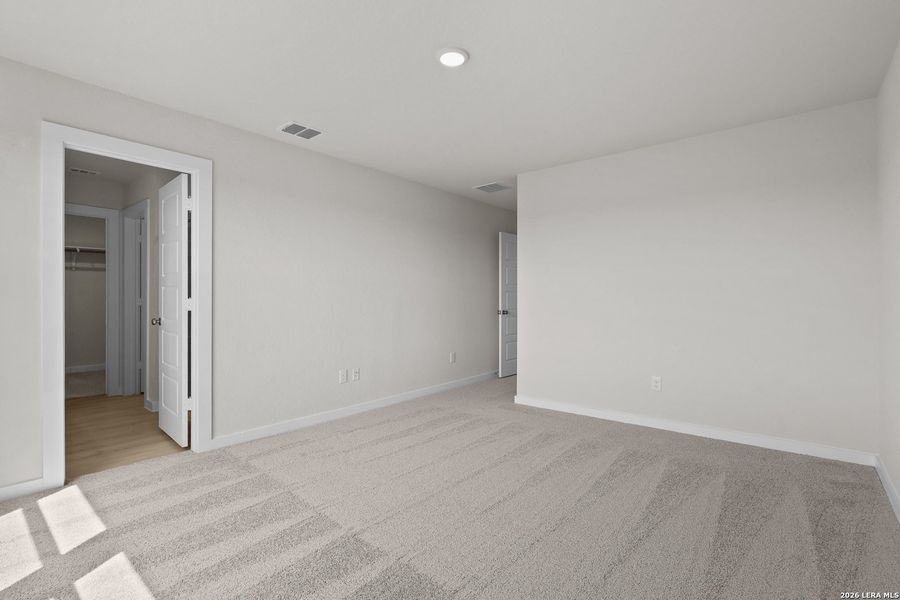 Spacious, unfurnished interior of a new home in Summerlin, San Antonio (Image 22). Spacious, unfurnished interior of a new home in Summerlin, San Antonio (Image 22).