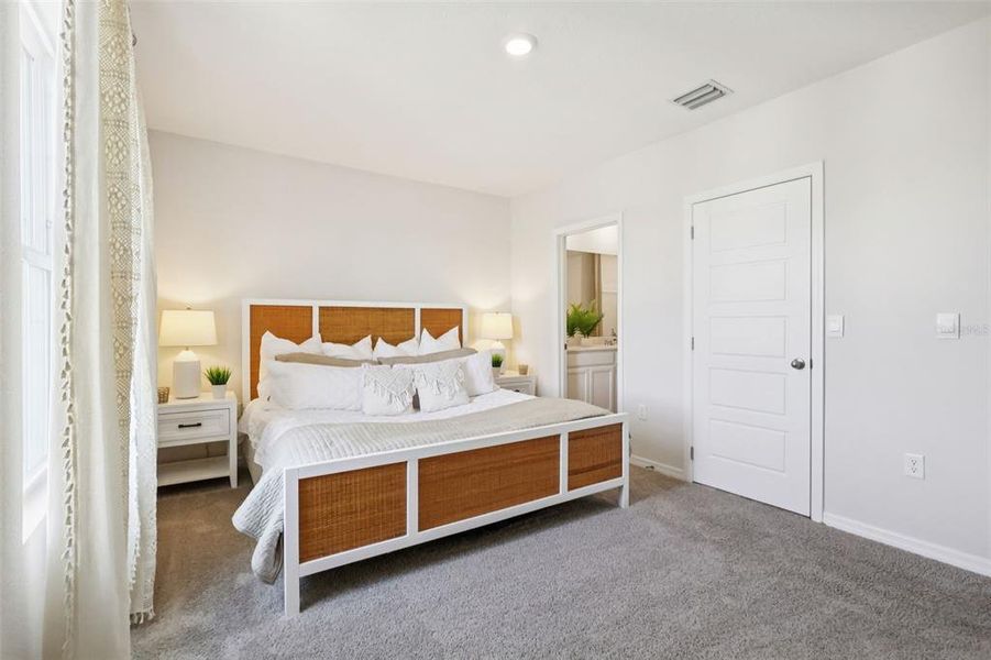 Furnished interior view inside a new home in , Davenport (Image 5).