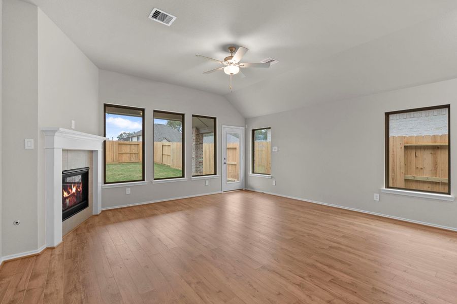 Spacious, unfurnished interior of a new home in The Highlands, Porter (Image 21).