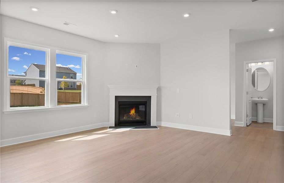 Spacious, unfurnished interior of a new home in Anderson Point, McDonough (Image 31).