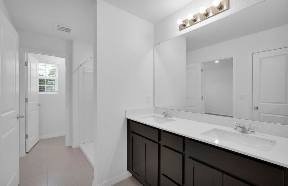 Furnished interior view inside a new home in Normandy Pines, Jacksonville (Image 6).