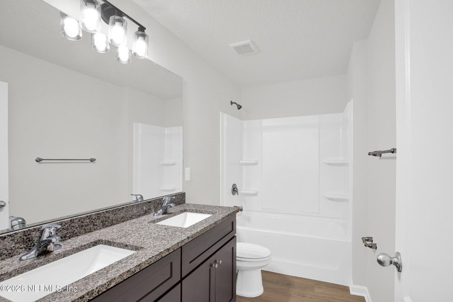 Furnished interior view inside a new home in , Palatka (Image 13).