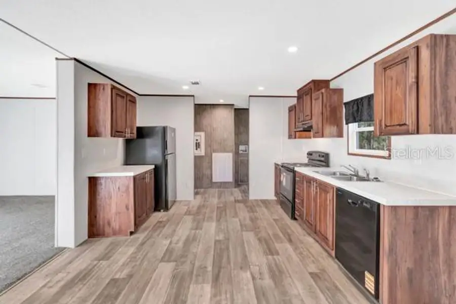 Furnished interior view inside a new home in , Crystal River (Image 5).