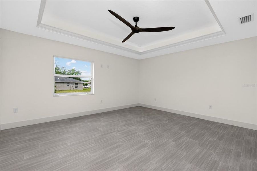 Spacious, unfurnished interior of a new home in , Punta Gorda (Image 55).