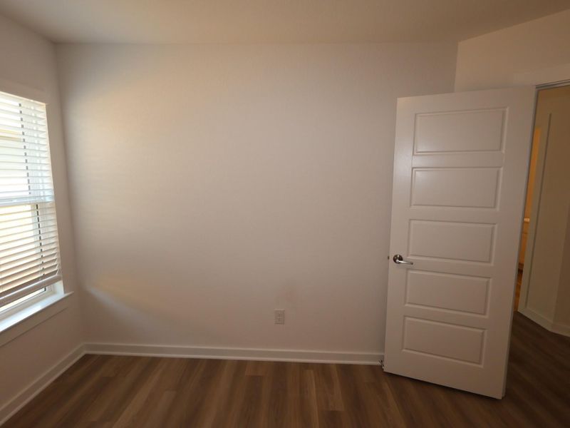 Spacious, unfurnished interior of a new home in Summerview, Fulshear (Image 11). Spacious, unfurnished interior of a new home in Summerview, Fulshear (Image 11).