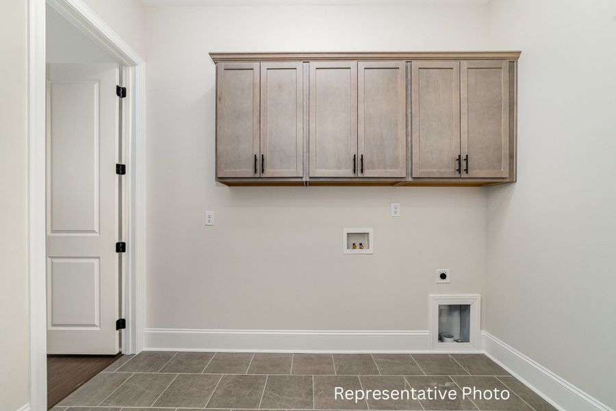 Spacious, unfurnished interior of a new home in Shepherds Trace, Clover (Image 20).