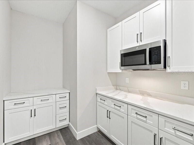Furnished interior view inside a new home in , Winter Haven (Image 8).