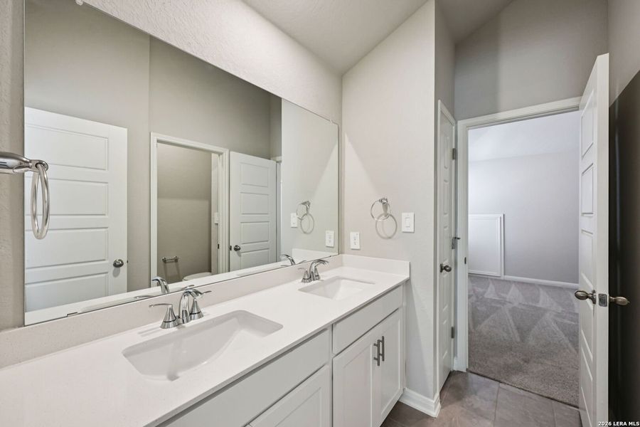 Furnished interior view inside a new home in Fox Falls, Boerne (Image 9).
