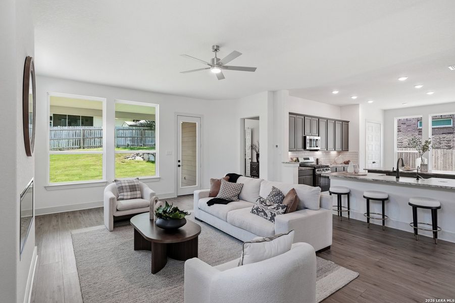 Furnished interior view inside a new home in Buffalo Crossing, Cibolo (Image 33). Furnished interior view inside a new home in Buffalo Crossing, Cibolo (Image 33).
