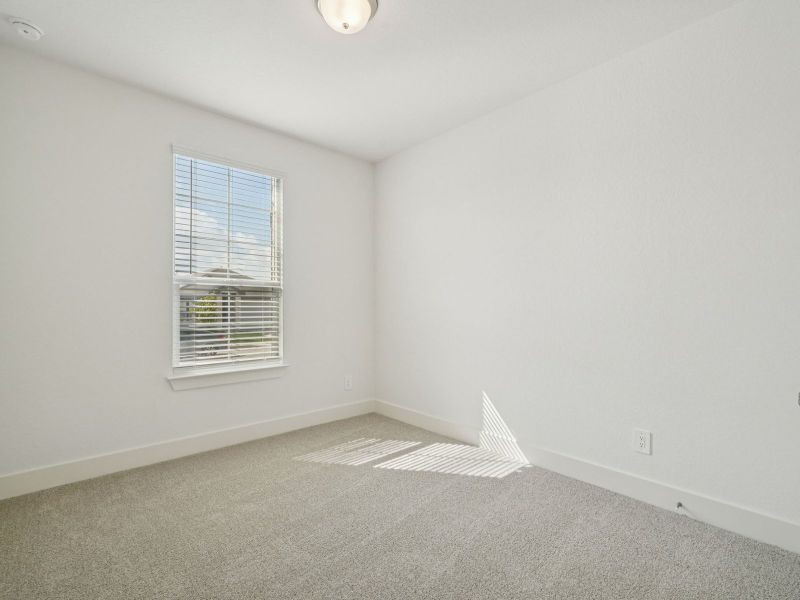 Spacious, unfurnished interior of a new home in Stetson Ridge, Marion (Image 31).