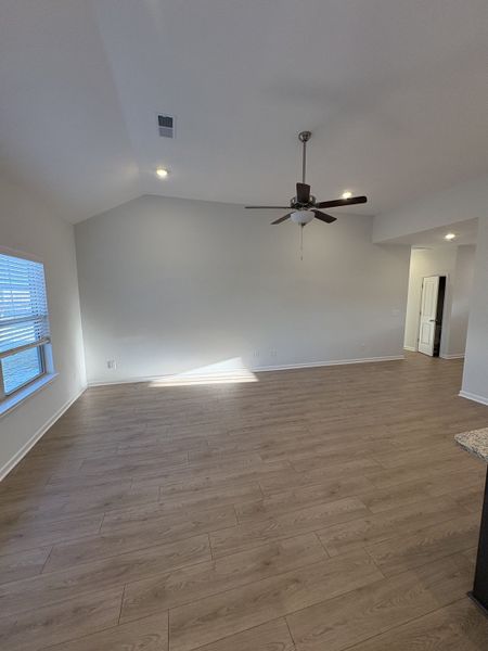 Spacious, unfurnished interior of a new home in Burton Farms, Smyrna (Image 16).