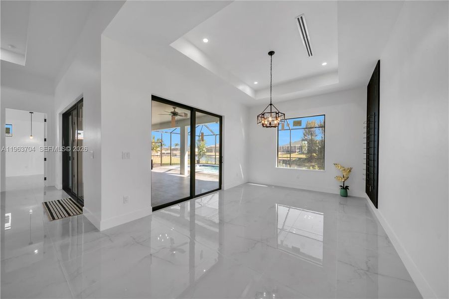 Spacious, unfurnished interior of a new home in , Cape Coral (Image 31).