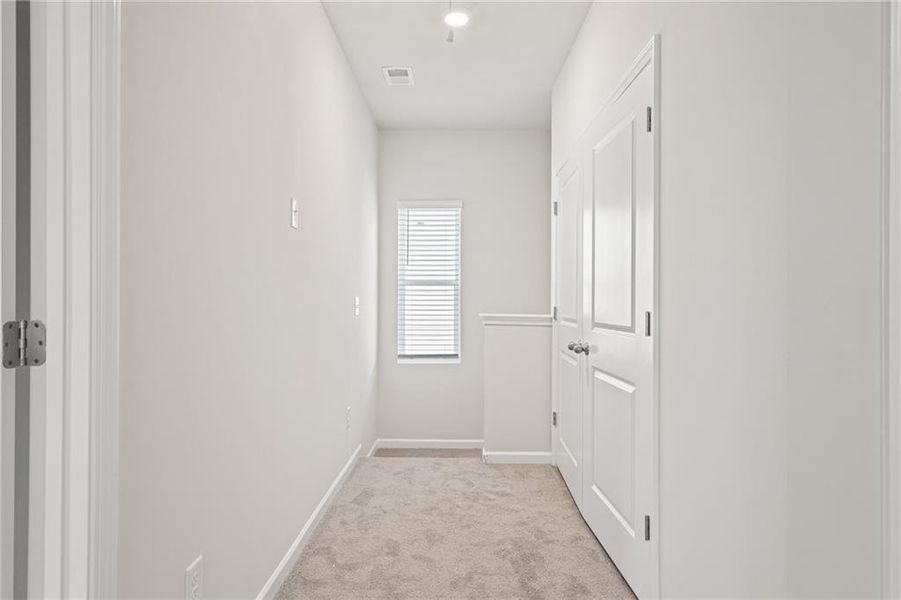 Spacious, unfurnished interior of a new home in , Flowery Branch (Image 24).
