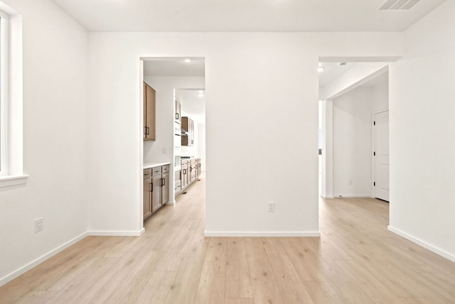 Spacious, unfurnished interior of a new home in Cordovan, Firestone (Image 35).