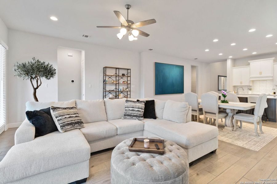 Furnished interior view inside a new home in Alsatian Oaks 50', Castroville (Image 25). Furnished interior view inside a new home in Alsatian Oaks 50', Castroville (Image 25).