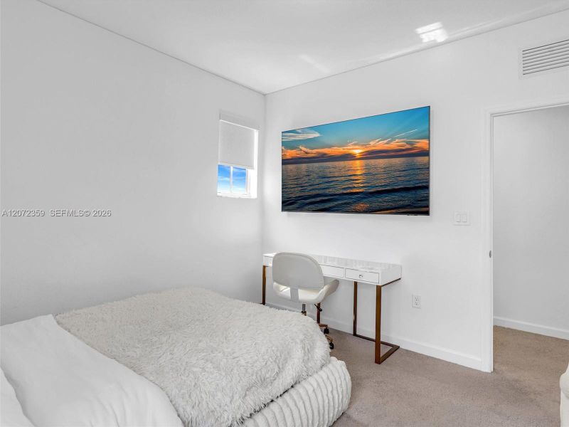 Furnished interior view inside a new home in , Homestead (Image 39).