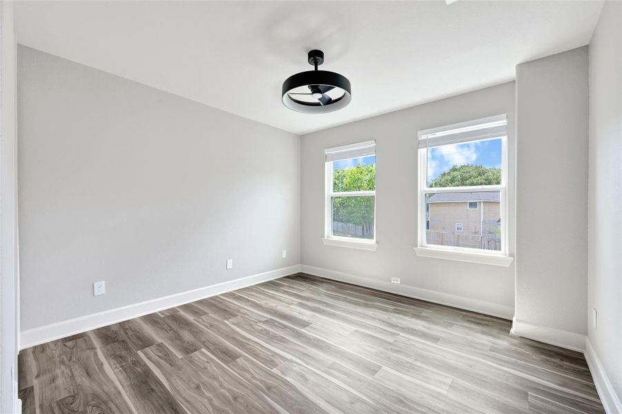 Spacious, unfurnished interior of a new home in , Houston (Image 30).
