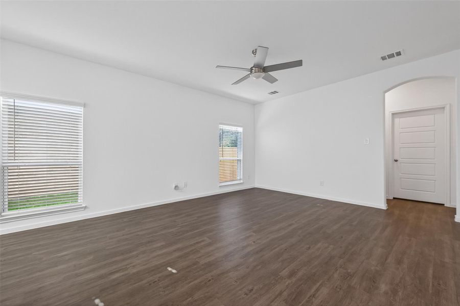 Spacious, unfurnished interior of a new home in Enclave at Willis, Willis (Image 23).