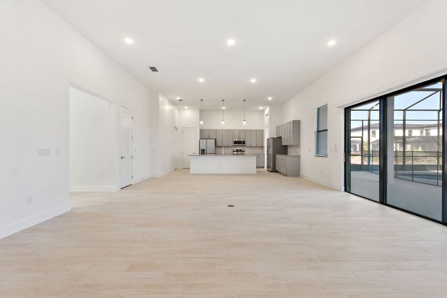Representative unfurnished interior of a home built from the Oceanside by Park Square Residential in Paradiso Grande, Orlando (Image 22).