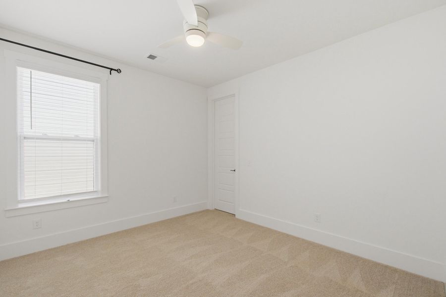Spacious, unfurnished interior of a new home in Homecoming, Ravenel (Image 35).