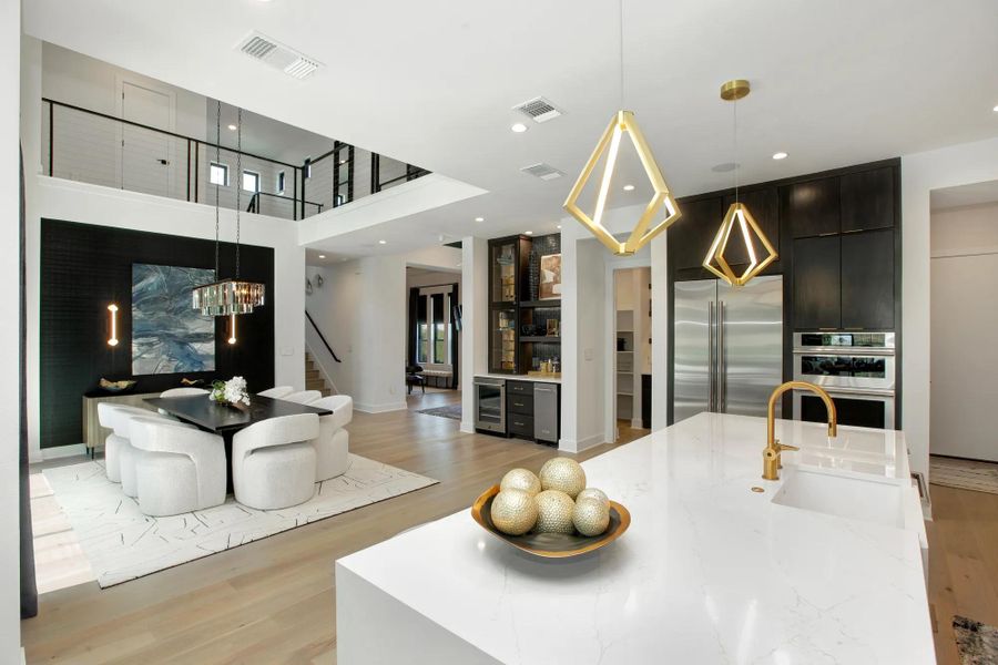The Lynmar II Kitchen