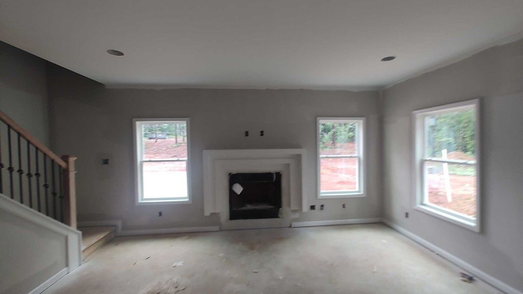 Spacious, unfurnished interior of a new home in Rocky Mount, Greenville (Image 3).