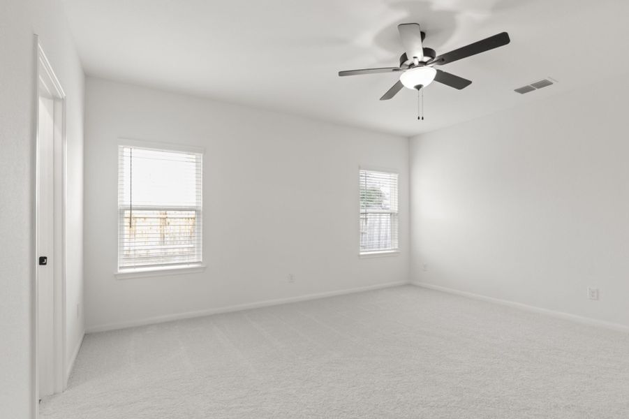 Spacious, unfurnished interior of a new home in Village at Three Oaks, Seguin (Image 26). Spacious, unfurnished interior of a new home in Village at Three Oaks, Seguin (Image 26).