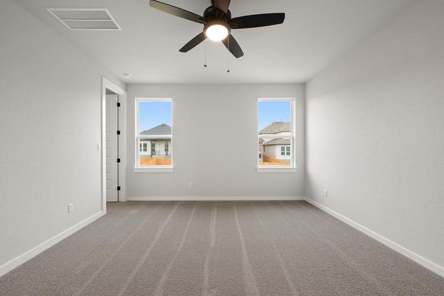 Spacious, unfurnished interior of a new home in Heritage, Dripping Springs (Image 36).