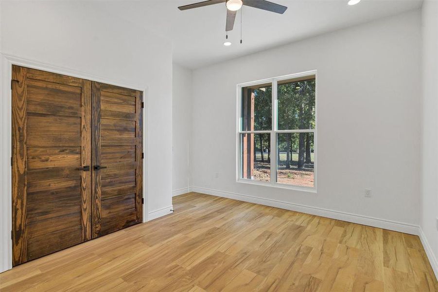 Spacious, unfurnished interior of a new home in , Tolar (Image 25). Spacious, unfurnished interior of a new home in , Tolar (Image 25).