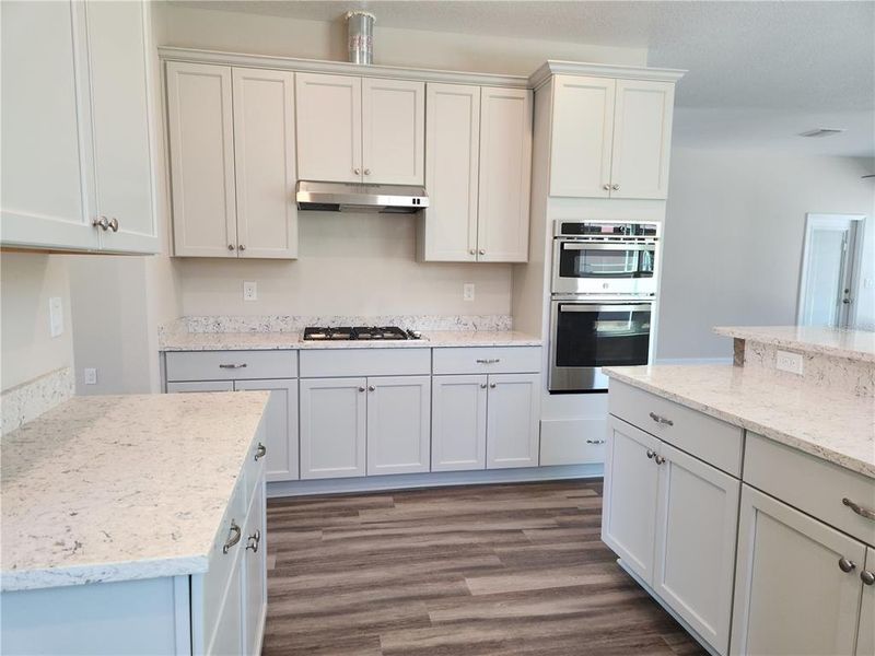 Furnished interior view inside a new home in , Plant City (Image 5). Furnished interior view inside a new home in , Plant City (Image 5).