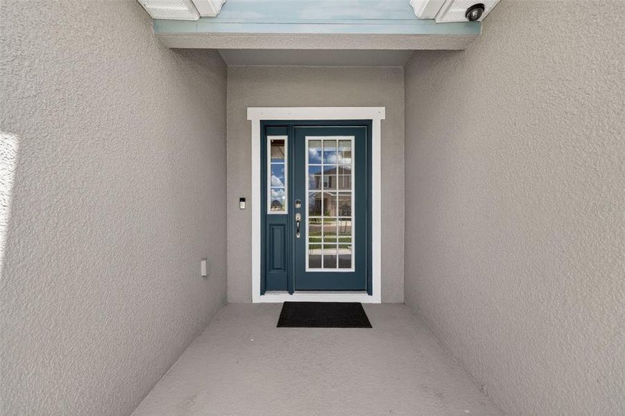 Exterior details and patio area of a home in Ridgewood, Riverview (Image 3).