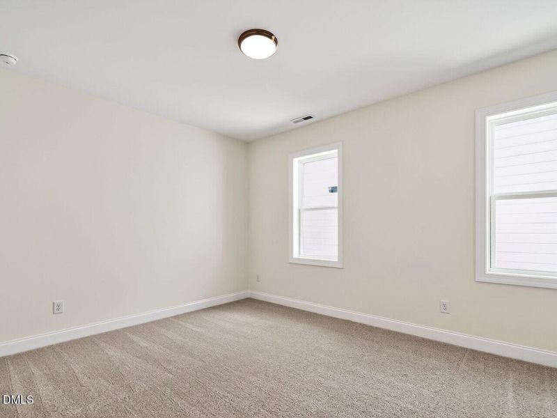 028-1280x960-bedroom