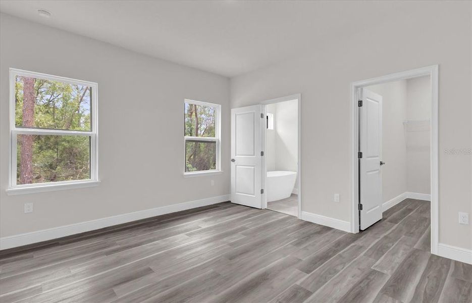 Spacious, unfurnished interior of a new home in , Ocala (Image 23).