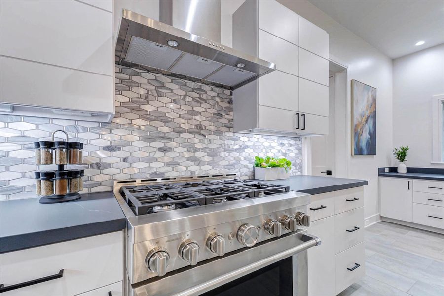 Furnished interior view inside a new home in , Houston (Image 39). Furnished interior view inside a new home in , Houston (Image 39).