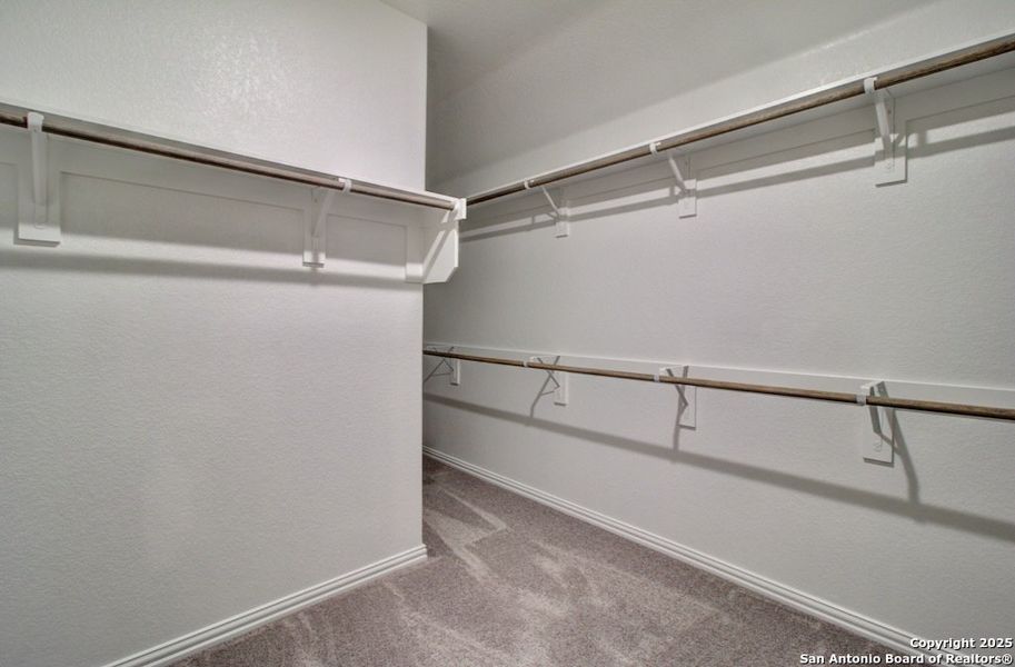 Spacious, unfurnished interior of a new home in Clear Creek, New Braunfels (Image 16). Spacious, unfurnished interior of a new home in Clear Creek, New Braunfels (Image 16).