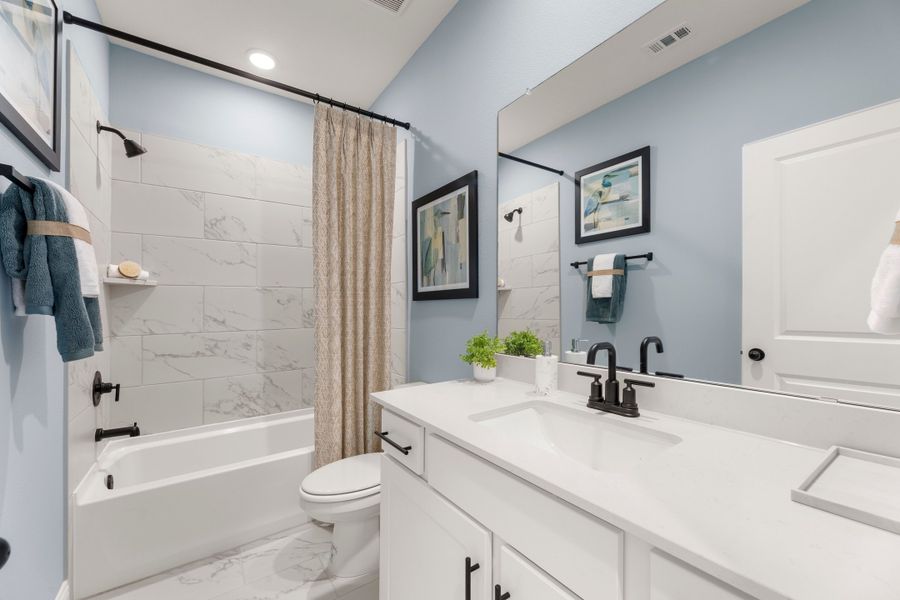 Representative furnished interior of a home built from the The Laurel G by Davidson Homes LLC in Meadow Ridge Estates, Josephine (Image 7).