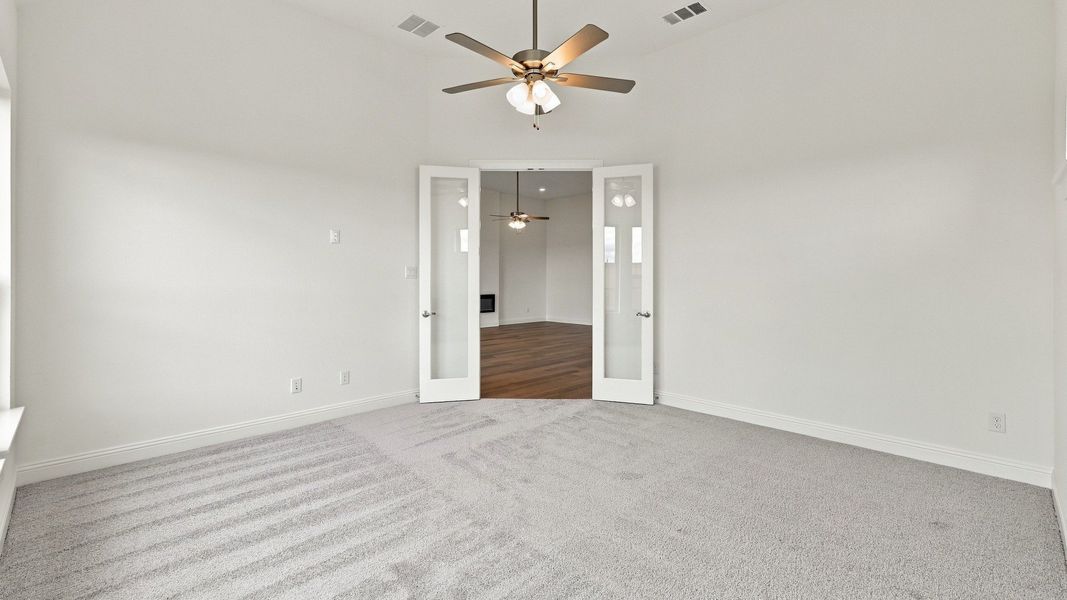 Furnished interior view inside a new home in Green Meadows Classic, Celina (Image 45).
