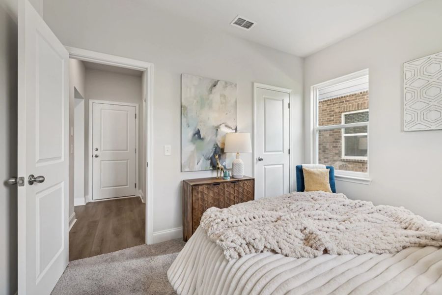 Furnished interior view inside a new home in Cades Bluff, Lebanon (Image 18).