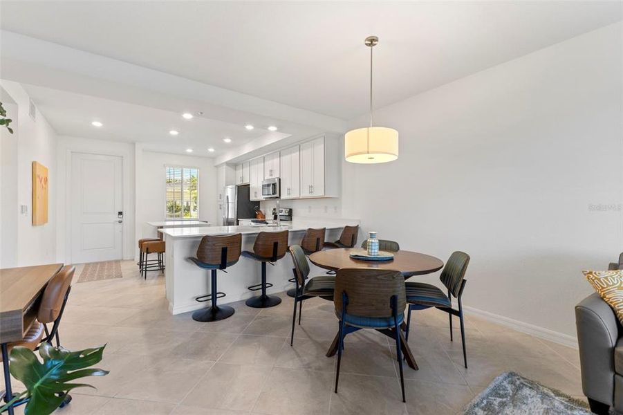 Furnished interior view inside a new home in , Venice (Image 25).