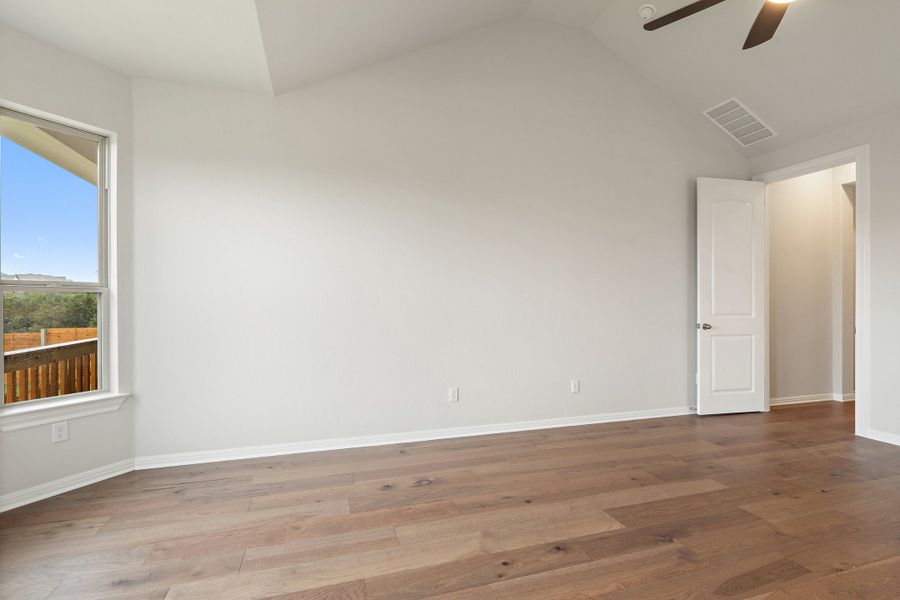 Representative unfurnished interior of a home built from the Palmer by Ashton Woods in The Estates at La Cima, San Marcos (Image 45).