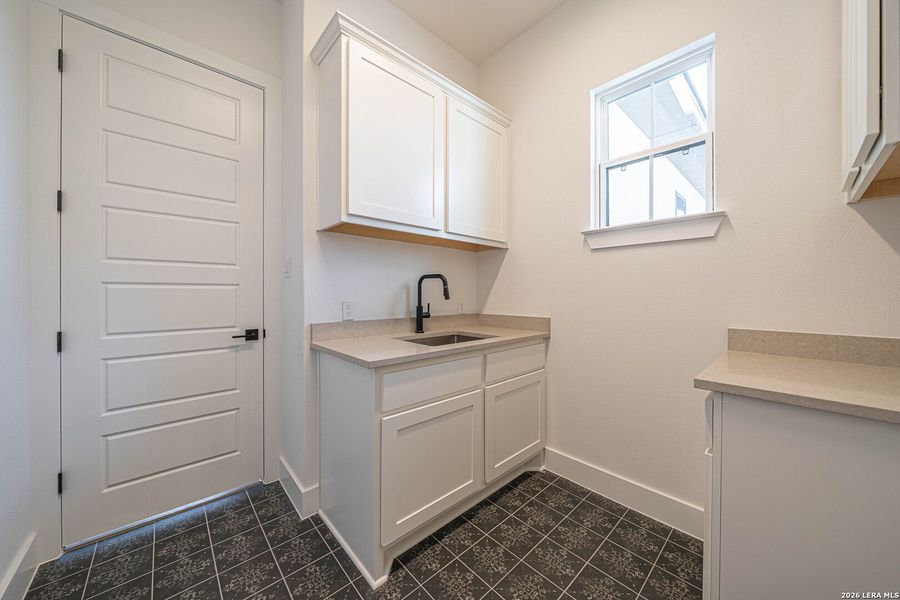 Furnished interior view inside a new home in , New Braunfels (Image 10).