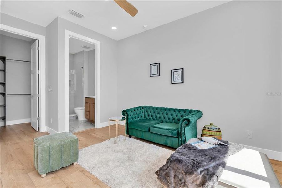 Furnished interior view inside a new home in , St. Petersburg (Image 39).