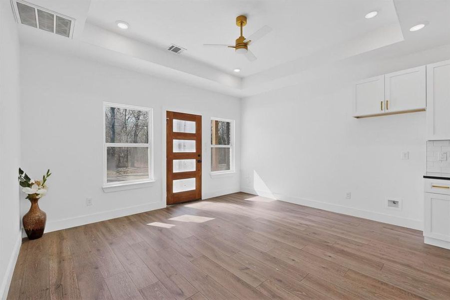 Spacious, unfurnished interior of a new home in , Mabank (Image 21).