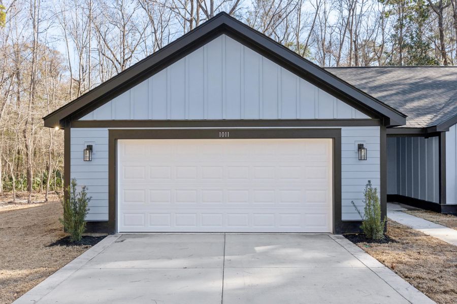 Front exterior of a new home in , Moncks Corner, SC, highlighting curb appeal (Image 24). Front exterior of a new home in , Moncks Corner, SC, highlighting curb appeal (Image 24).